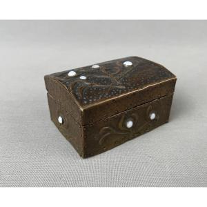 Alfred Daguet? Art Nouveau Box In Repoussé Copper