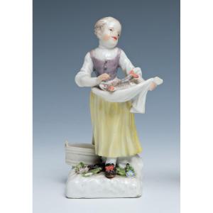 A Meissen Porcelain Figurine, Circa 1755, Depicting A Fisherwoman, 18th-century