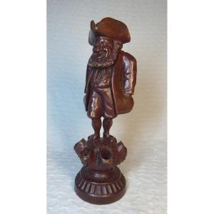 A Man In A Tricorn Hat, Pyrogene, Souvenir Craft – Fontainebleau Circa 1850-1880