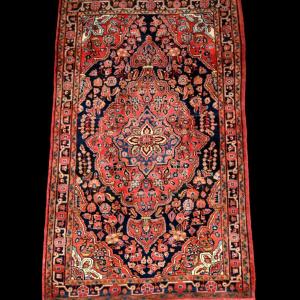 Malayer, Persian, Floral Decoration, 123 X 203 Cm, Hand-knotted Wool Circa 1970 In Iran, Very Good Condition