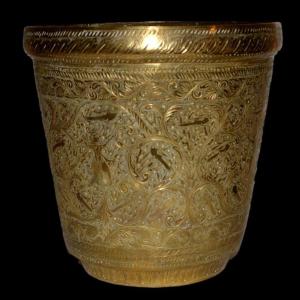 Heavy Indo-persian Brass Vase Engraved On All Sides, Birds, Friezes And Dancers, Late 19th Century