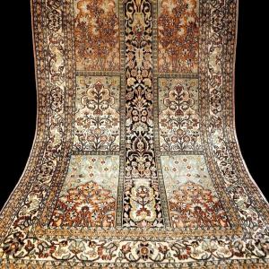 Kashmir Silk Rug, 91 X 156 Cm, Hand Knotted Silk, Jammu And Kashmir Circa 1970-1980, 