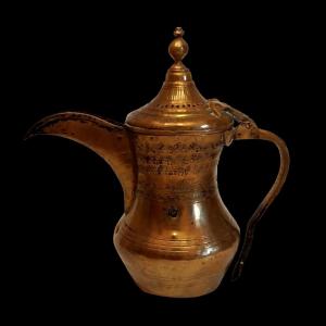 Traditional Dallah Coffee Pot, Brass And Bronze, H 31 Cm, Persian Gulf 19th Century