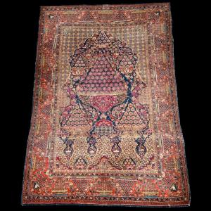 Antique Floral Ghoum Rug, 144 X 204 Cm, Wool & Silk Hand-knotted In Persia, Iran Circa 1920-1930