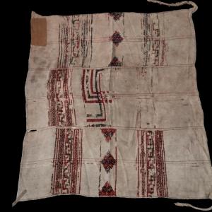 Antique Fabric From Bhutan, Kushitara, 120 X 130 Cm, Woven & Embroidered, 19th Century, Muséum