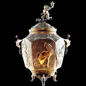 Qing Dynasty Gilt Bronze Incense Burner, 19th Century China, Very Good Collector's Condition