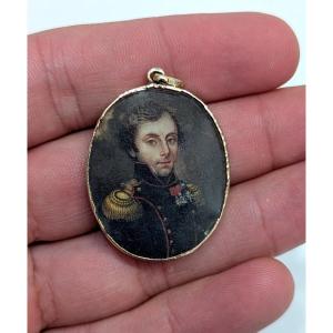 Miniature Portrait Of A Military Man & Hair On The Back - Gold Mount - Restoration Period