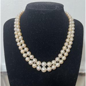Two-strand Necklace With 104 Graduated Cultured Pearls, Platinum Gold Clasp, And Diamonds, 39 Cm
