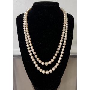 Double-strand Necklace With 134 Akoya Cultured Pearls, Gold Clasp, Garnets, And Diamonds, 48 Cm