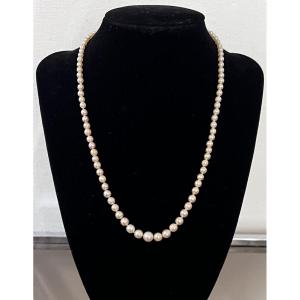 Art Deco Necklace With 95 Graduated Cultured Pearls, 18k Gold Clasp And Diamonds, 45 Cm