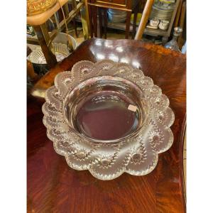 Beautiful Oval Lalique Bowl Model Auriac