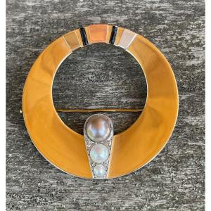 Brilliant Gold Brooch And Pearls