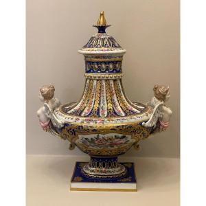 Pot Pourri In Sèvres Porcelain