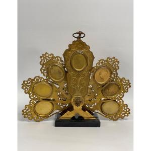 Photo Holder Representing A Napoleon III Fireplace Screen