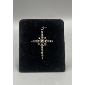 Flemish Cross Pendant In Gold And Silver With Diamonds