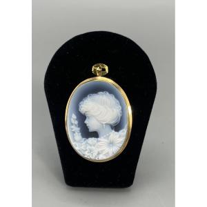 Pendant, Blue Agate Cameo Brooch "elegant With Flowers"