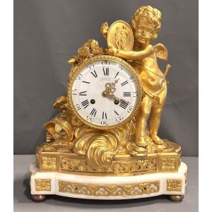 Louis XVI Style Mantel Clock In Gilt Bronze And White Marble, 19th Century