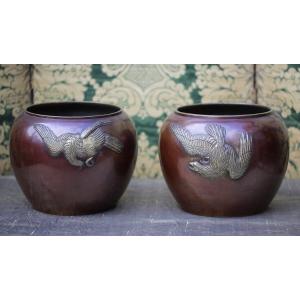 Japan Late 19th Century Pair Of Patinated Bronze Plant Pots Eagle Decor In Gilt Bronze Application