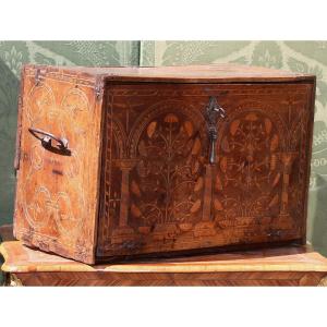 Small Bargueno Cabinet, Spain, Early 17th Century, In Walnut And Inlaid Fruitwood.