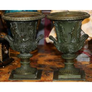 Pair Of Medici Vases In Bronze With A Green Patina, Decorated In The Antique Style, Early 19th Century