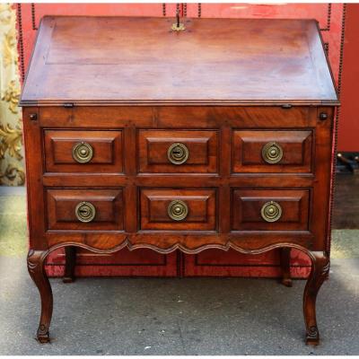 Slope Desk In Walnut, Provincial Work Of The Eighteenth.