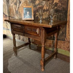Walnut Table, Spain, 17th Century