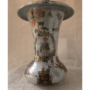 églomisé Vase