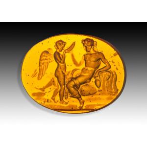 Cameo Or Intaglio, Possibly Venus And Cupid. Glass. Possibly Italy, 19th Century.