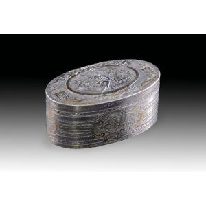 Oval Case. In Silver. 19th Century. 