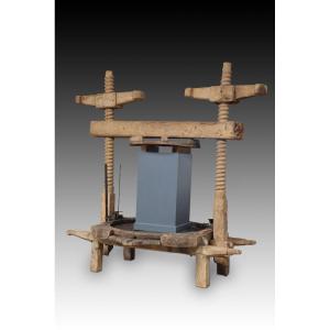 Wine Press. Wood, Metal. Spain, Circa 1800.