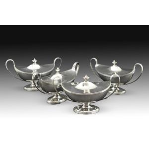 Set Of Four Jorge III Gravy Boats. In Silver. Henry Chawner (act. 1786-1796), 1790.  