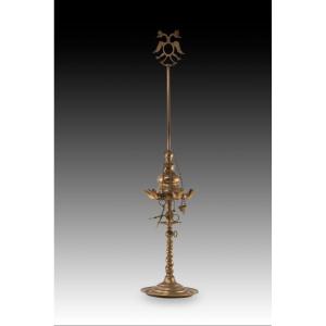 Oil Lamp. Bronze. 18th Century.