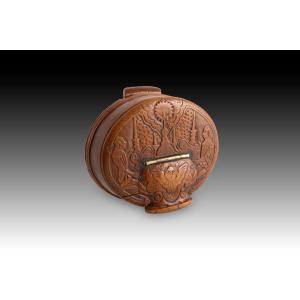 Snuffbox. Carved Wood, Metal. Northern European School, 18th Century.