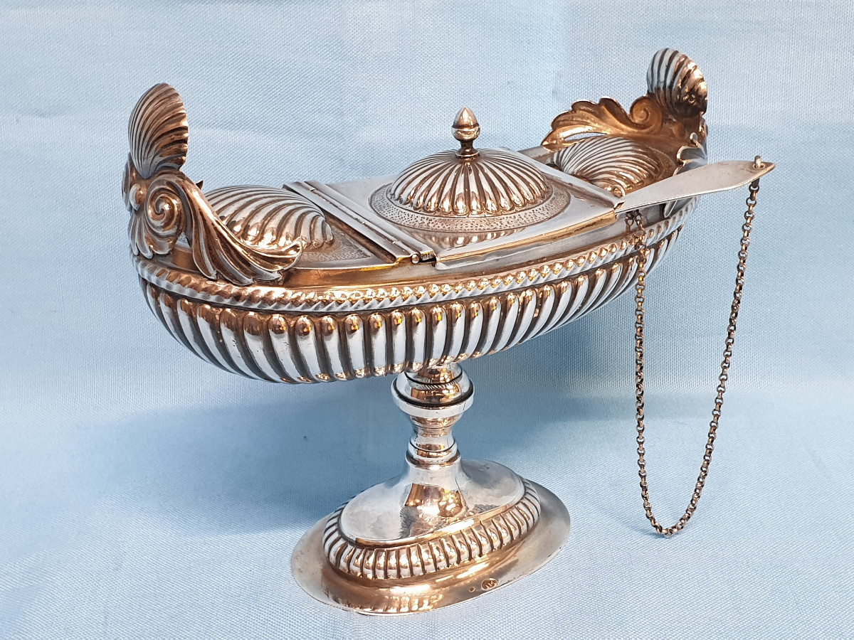 Navicella in argento. Cagliari, argentiere Luigi MIlo, 1793-1803-photo-2