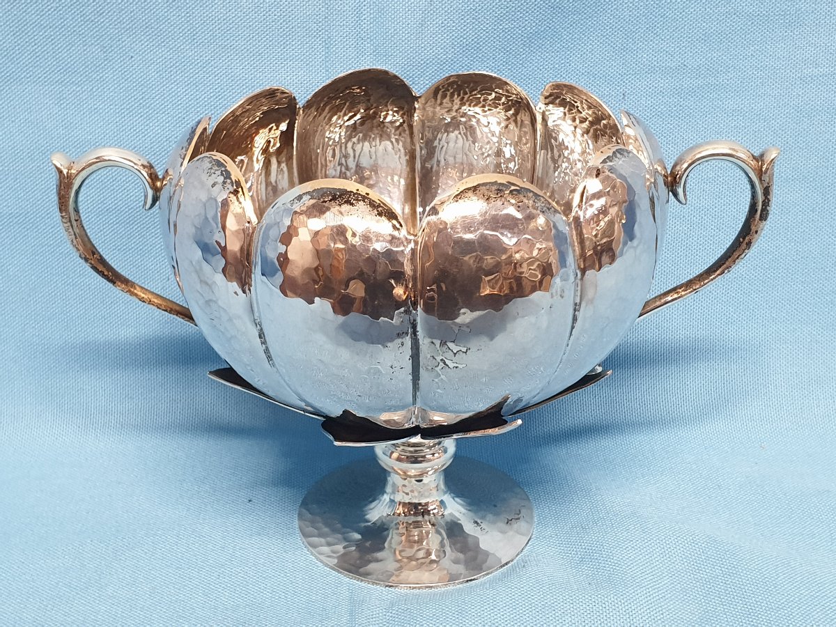 Bichierografia. Coppa centrotavola in argento. Firenze, XX secolo, argentiere Pampaloni