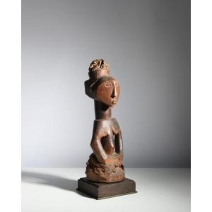 Kusu Statue