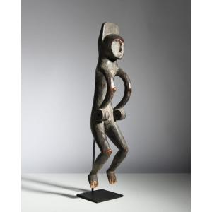 Mbole Statue