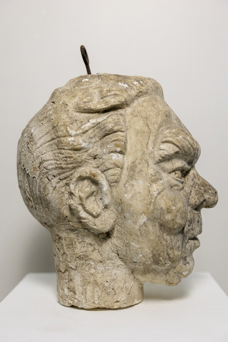 Scultura in gesso raffigurante testa di uomo - anni '60-photo-3