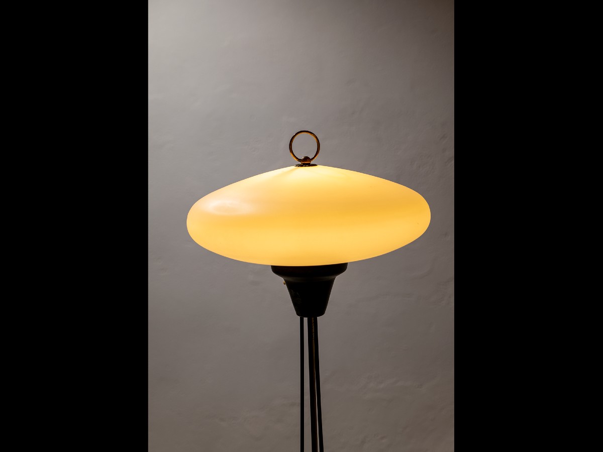 Lampada da terra Stilnovo in vetro opalino - anni '50-photo-3