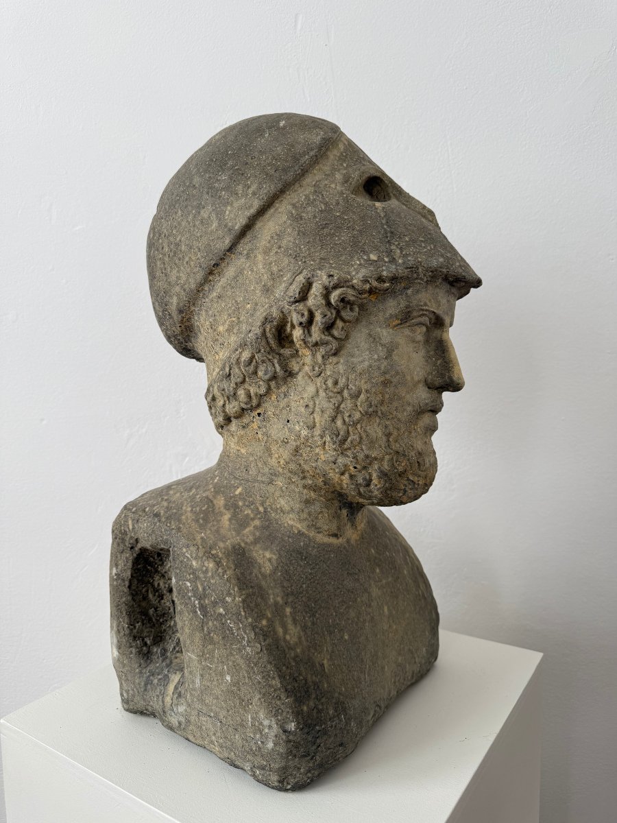 Scultura raffigurante mezzo busto di Pericle in polvere di pietra - inizio XX secolo. Italia-photo-4