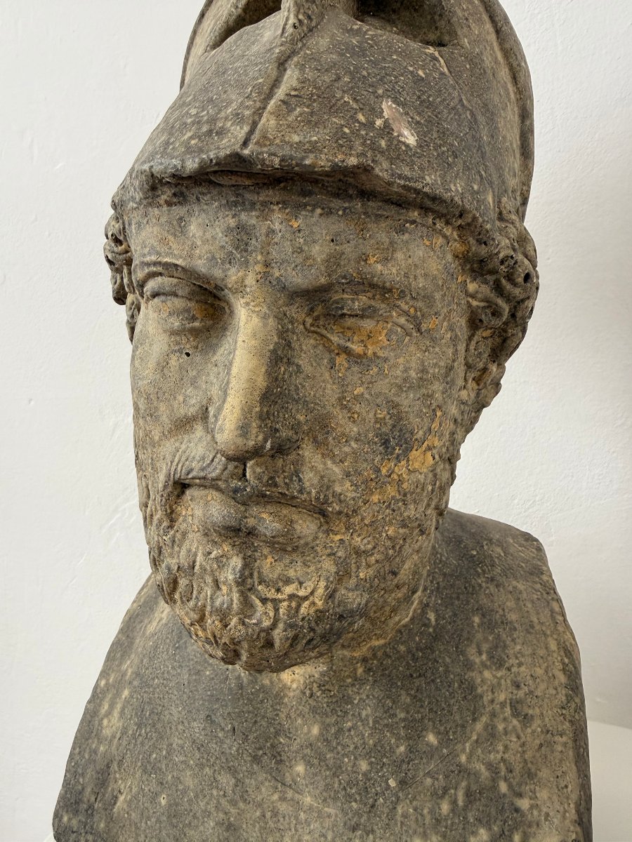Scultura raffigurante mezzo busto di Pericle in polvere di pietra - inizio XX secolo. Italia-photo-5