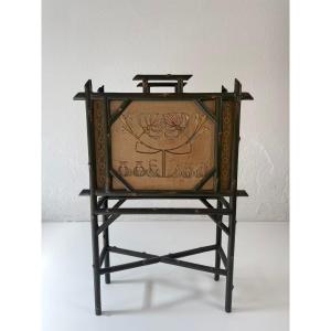 Chinoiserie-style Magazine Rack In Wood And Silk - Early 20th Century